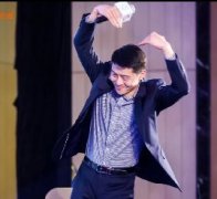 埋头办单的单证组VS踏风归来的外勤组